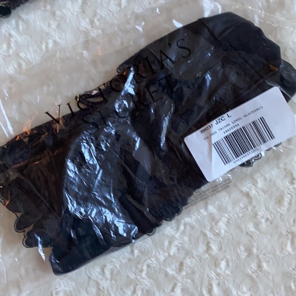 NWT Victoria’s Secret Embroidered Floral Bralette - Picture 8 of 8